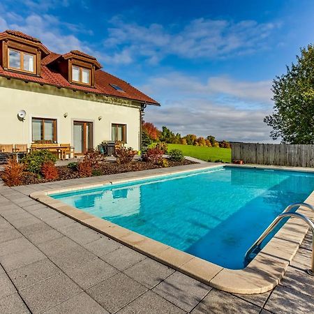 Apartman Nahore Vacov Exterior foto