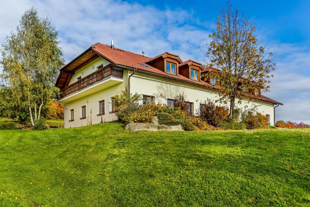 Apartman Nahore Vacov Exterior foto